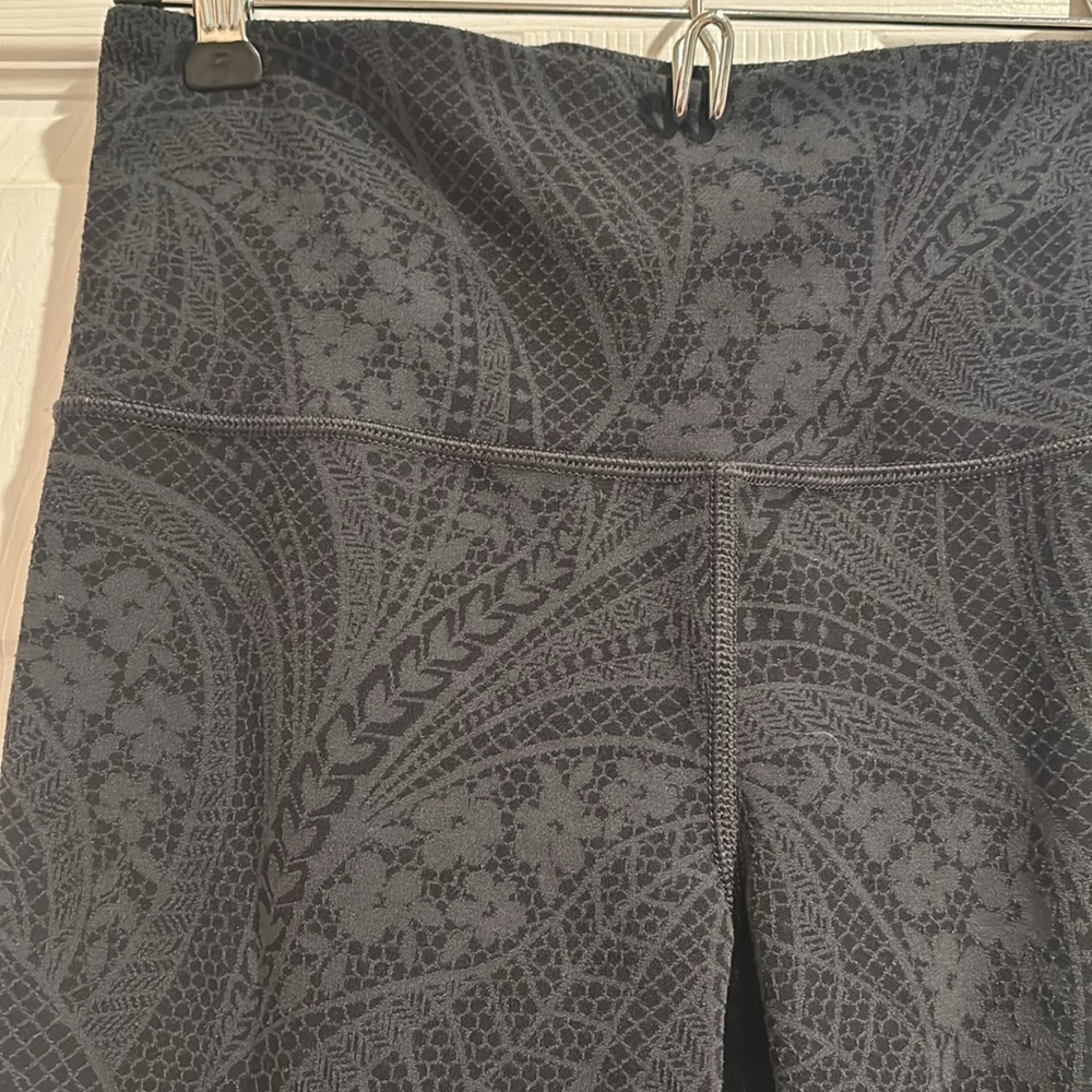 High-waisted floral Athleta tights